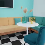 Nostalgia Retro 아파트