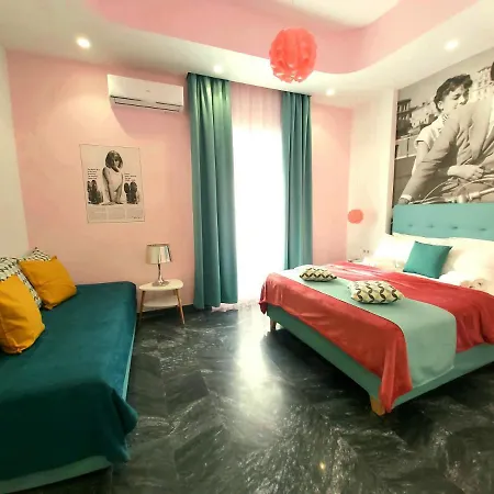 Nostalgia Retro דירה *