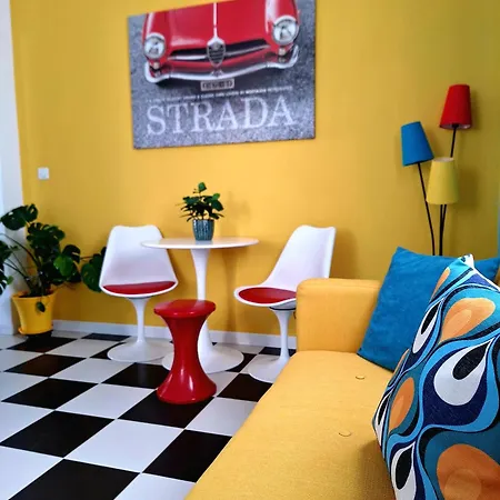 Nostalgia Retro Naxos City