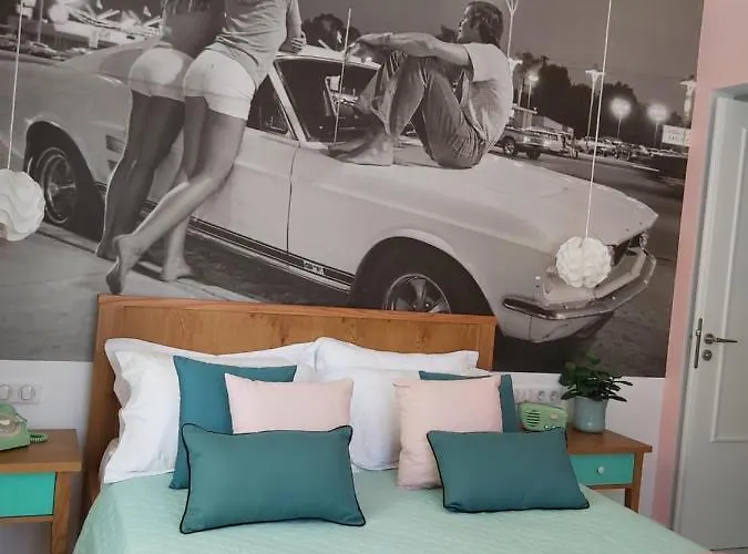 Nostalgia Retro * Naxos City